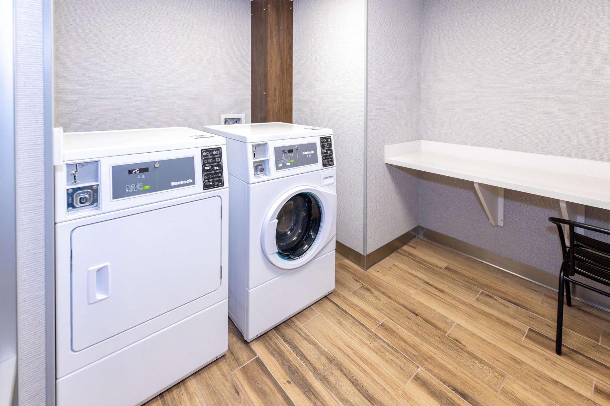 Hampton Inn Selma, Ca Bagian luar foto