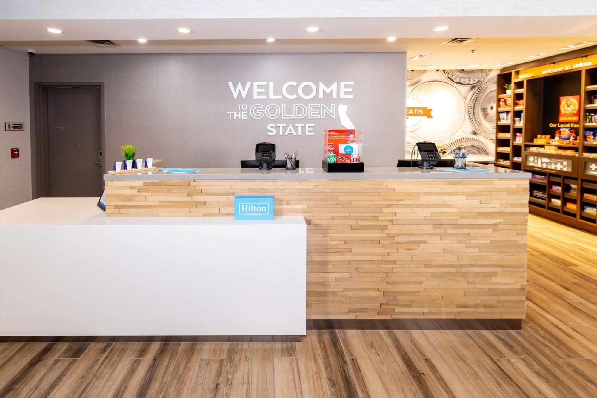 Hampton Inn Selma, Ca Bagian luar foto